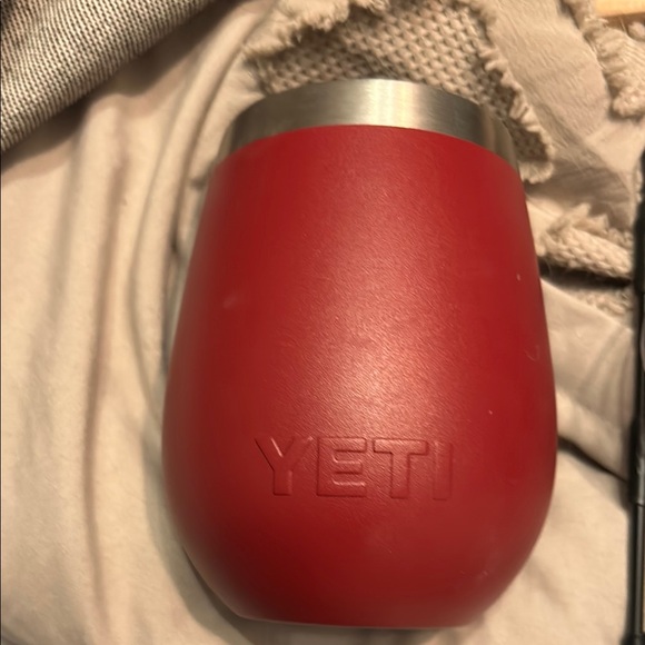 YETI Crimson Wine Tumbler - Picture 4 of 5